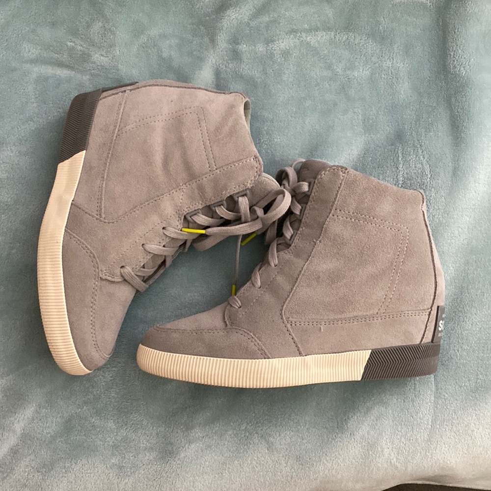 Sorel Gray Suede Wedge Sneakers